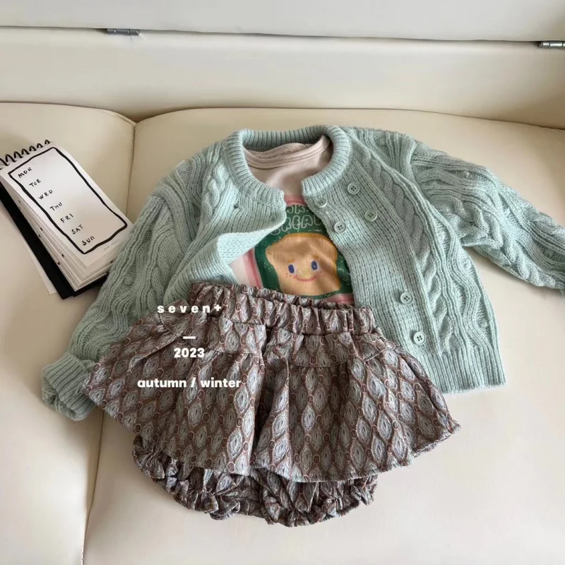 

Children's Clothing Girls' Autumn Clothes New Knitted Long Sleeve Cardigan Bottoming Shirt Printed Bud Skirt Pants Three-Piece S