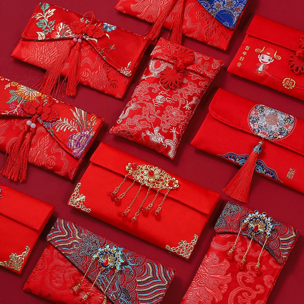 

Chinese Style Lucky Money Bag Cloth Floral Red Envelope Pocket New Year Packet for Chinese Spring Festival's Gift Red Envelopes