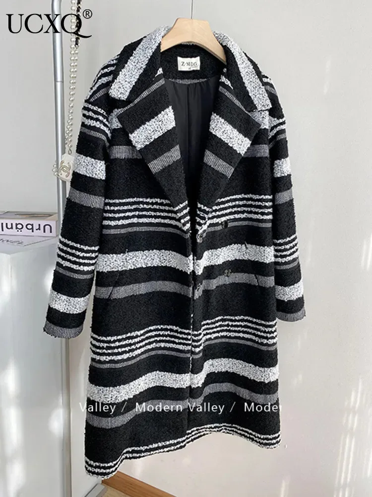 

UCXQ Vintage Contrast Color Black White Striped Notched Cardigan Woolen Coat New Loose Warm Long Jacket Female Tide Autumn 2023