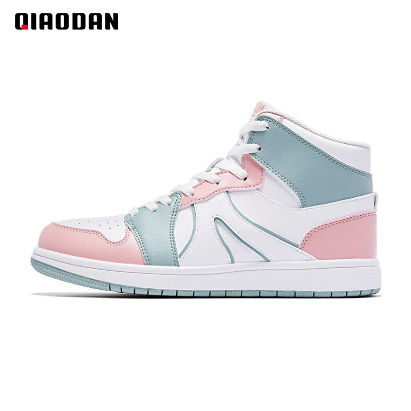 QIAODAN Women's Skateboard Shoes High-Top Fashion Female Sneakers Autumn Sports Shoes Casual Skateboarding Shoes XM36200509Y