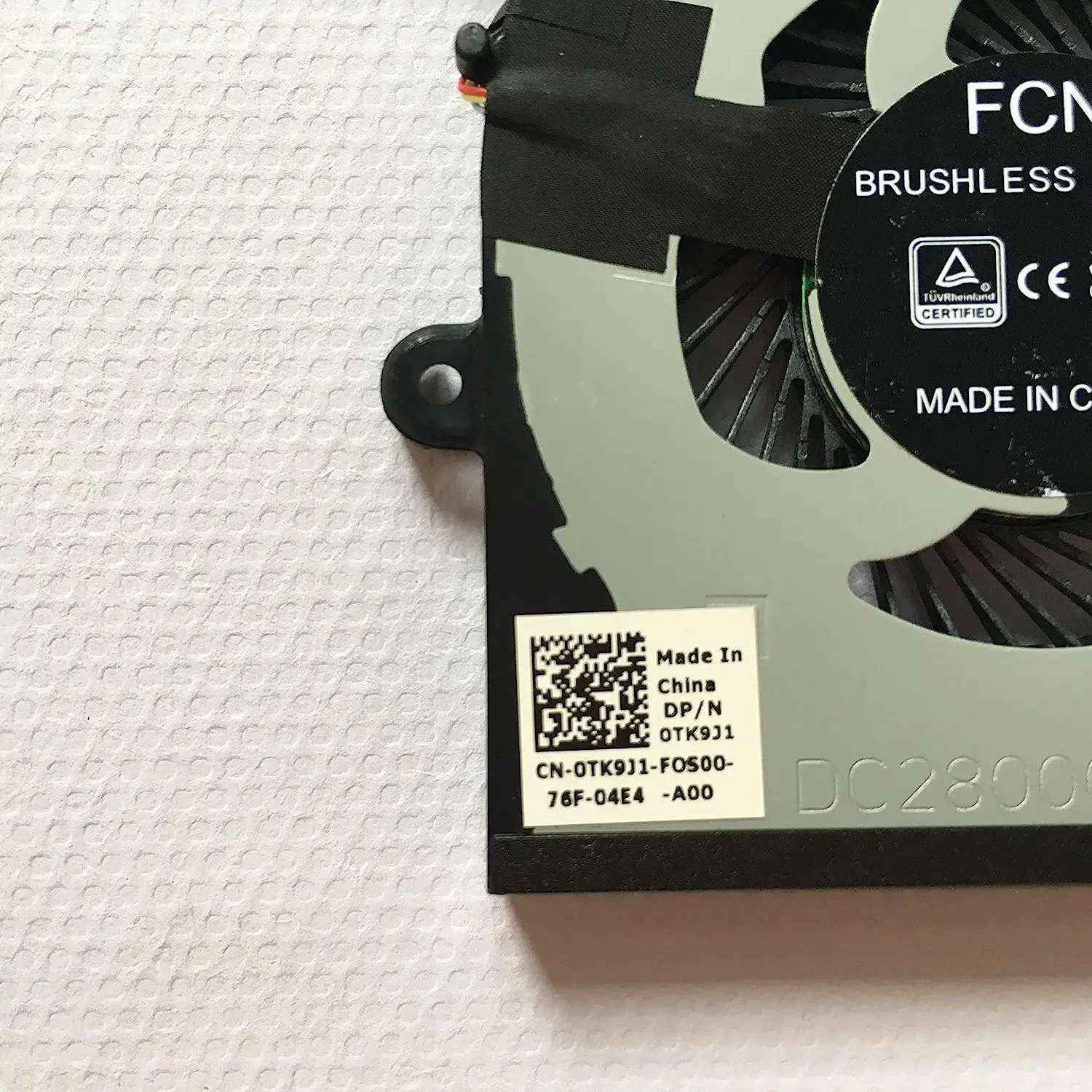 Сменный вентилятор для Dell XPS 15 9570 правый охлаждающий 4-контактный 4-проводной DP/N: