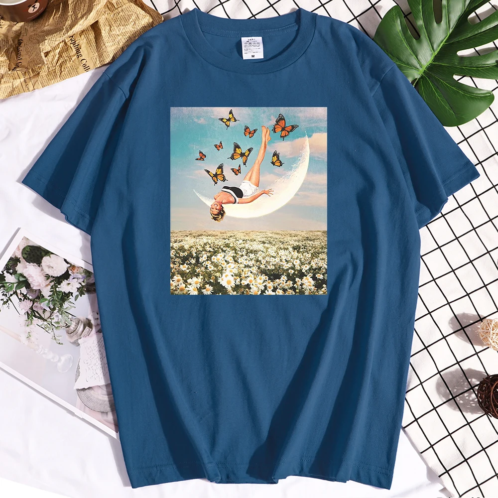 

Футболка женская с принтом Луны и бабочки, Спортивная фирменная рубашка, Свободная Домашняя футболка с коротким рукавом для поездок, больши...