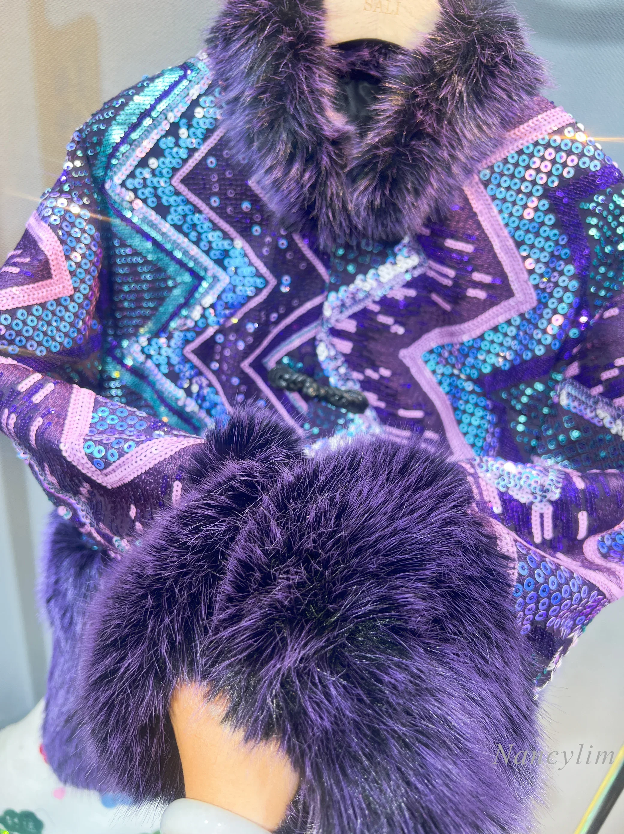 Женская шуба из искусственного меха в европейском стиле 2024 зимняя роскошная