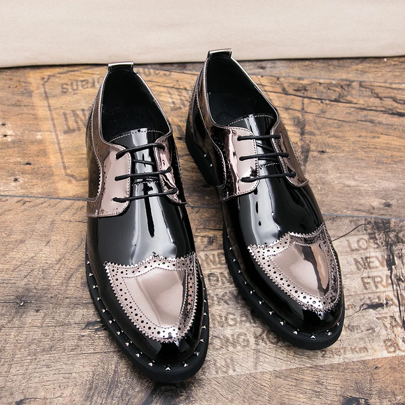 

Party Men Platform Patent Leather Dress Shoes 2022 Fashion Designer Slip on Loafers Mens Italian Male Luxury Brand Wedding Shoe