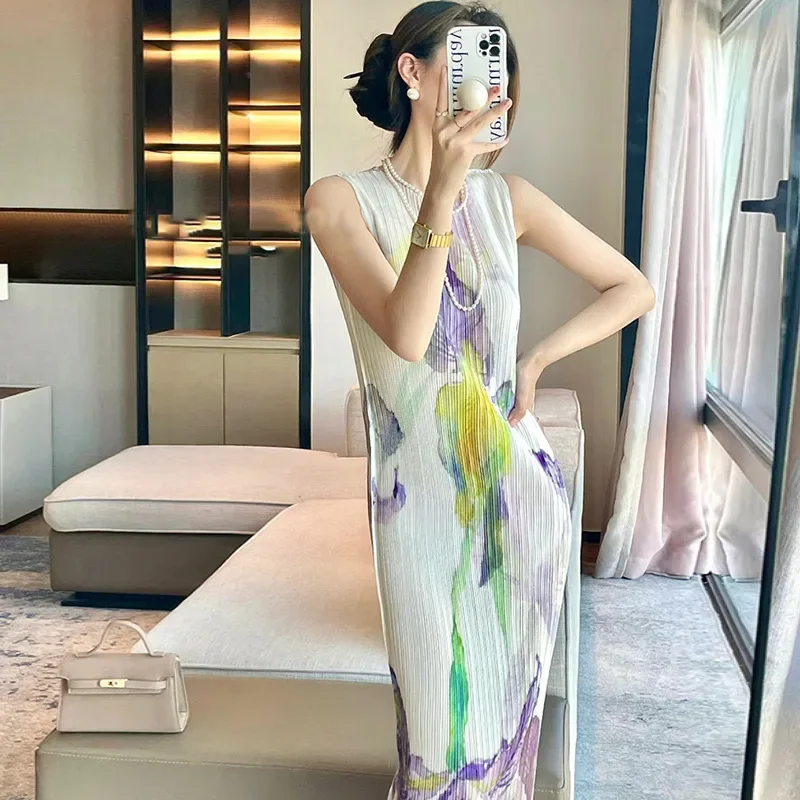 Женское облегающее платье с цветочным принтом модное приталенное со складками