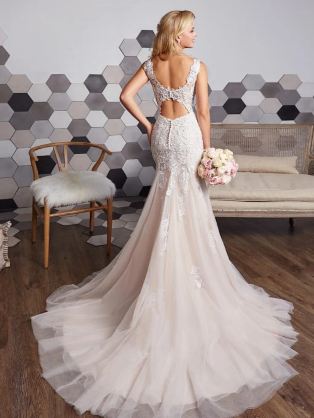 Рисунок 4 - Изящное Платье на бретелях-спагетти для невесты