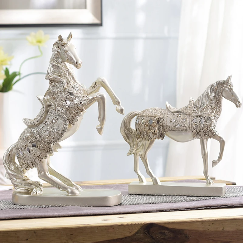 Статуя Королевская гвардия лошади античная готовая полимерная статуя