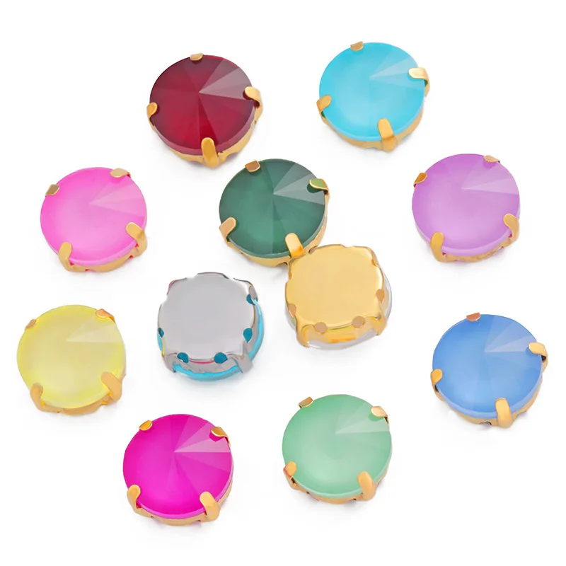 

Wholesale Round Shape 10 Mocha Color Crystal Glass Stone Rhinestones With Gold/Silver Claw Decorations Shoes And Dancing