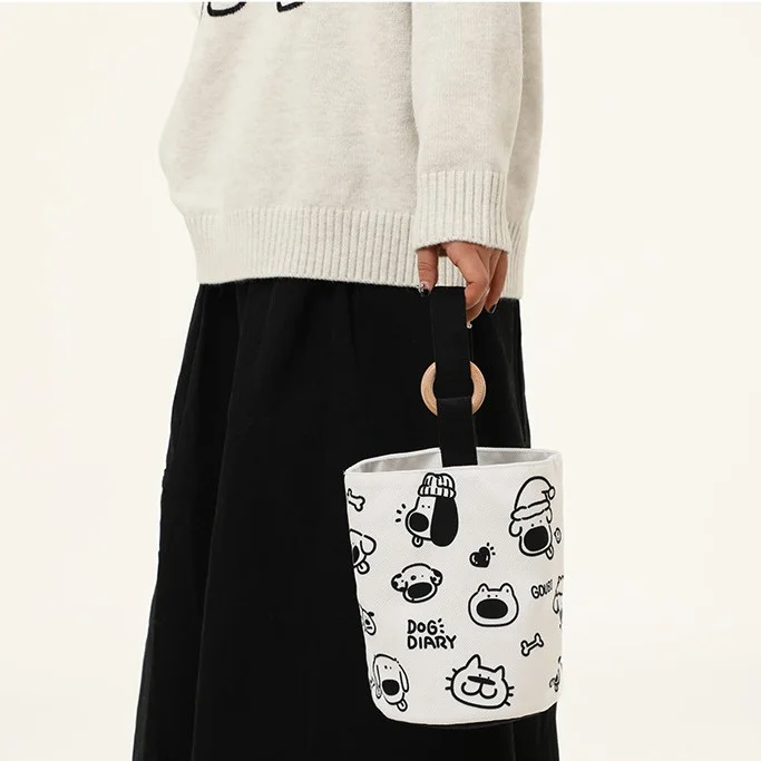 Kawai Animal Pig Cute Cartoon Bucket  Portable Canvas Bag Outgoing Mommy Bag Bento Cosmetic Bag Work Wooden rings Handheld Bag