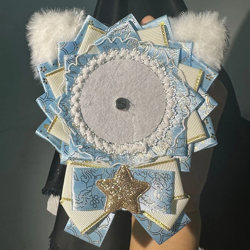 

Держатель для значков с кошачьими ушками