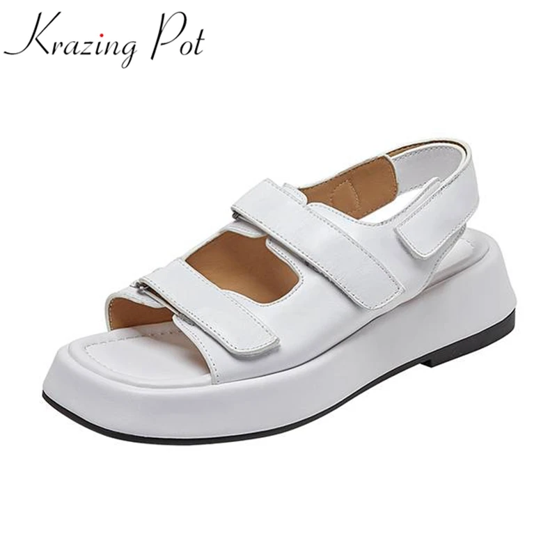 

Krazing Pot 2022 genuine leather med heels hook loop peep toe thick bottom platform modern KPOP fashion girls leisure sandals