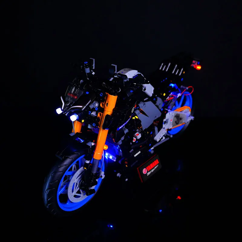 Фото Комплект светодиодных фонарей для LEGO 42159 Technical MT-10 SP Motorcycle, игрушка-светильник, подарок (не включает строительные блоки, кирпичи, наборы, модели) №3