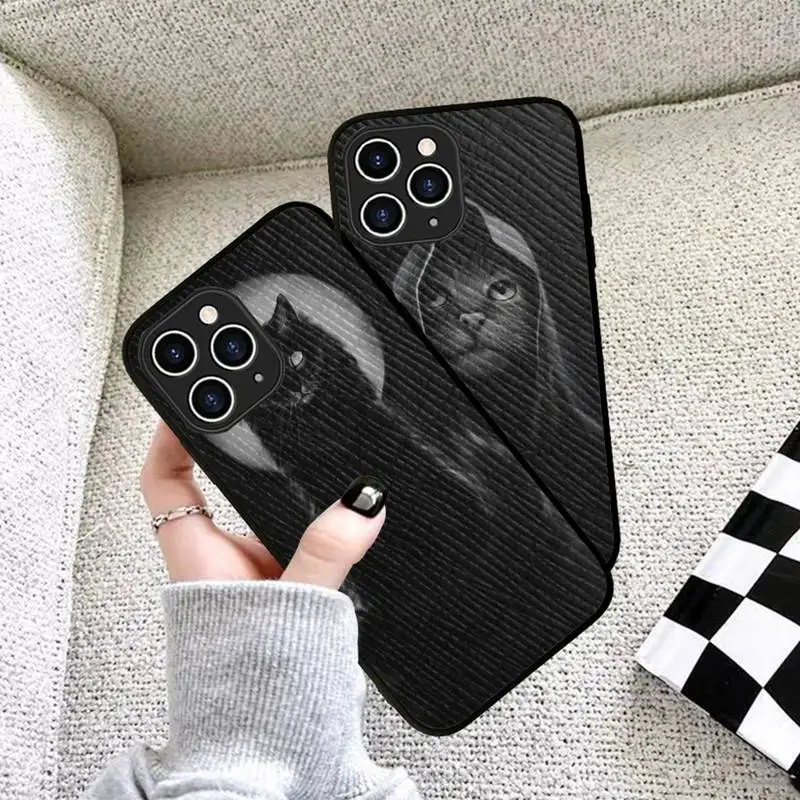

Black Cat Staring Eye Phone Case Hard Leather Case for iPhone 11 12 13 Mini Pro Max 8 7 Plus SE 2020 X XR XS Coque