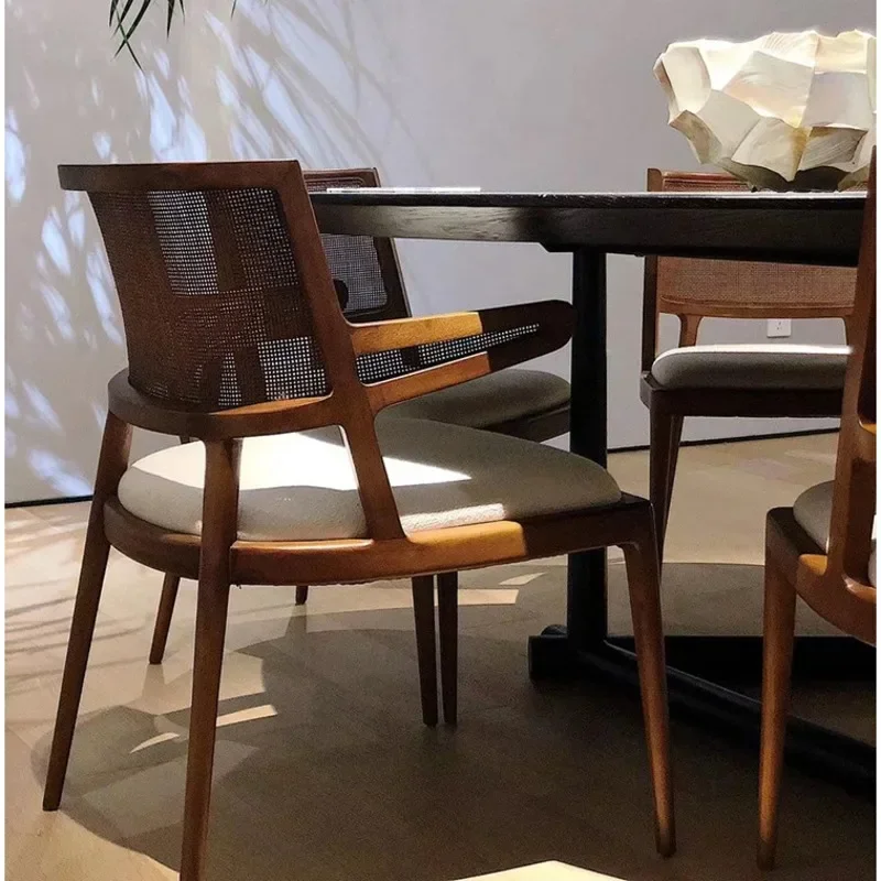 Винтажный обеденный стул из лозы