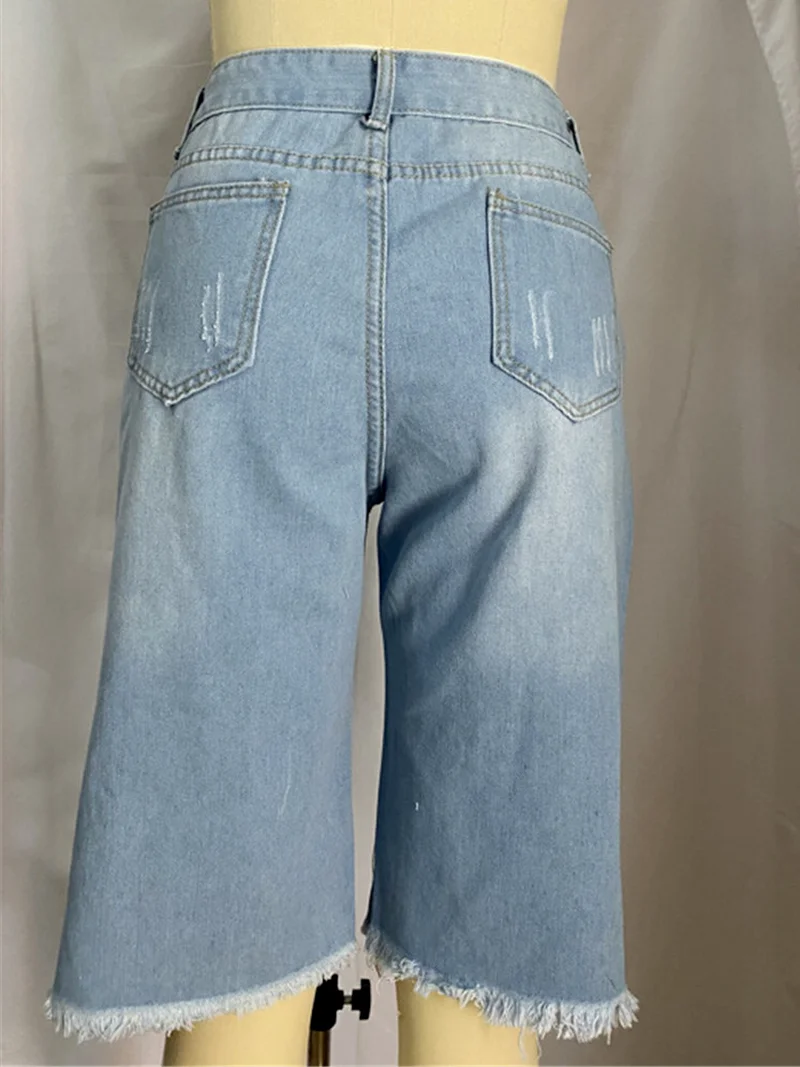 2023 Sexy Ripped Hole Knee Length Baggy Denim Shorts Women Loose Straight Short Jeans Indie Fashion Plus Size Shorts Streetwear