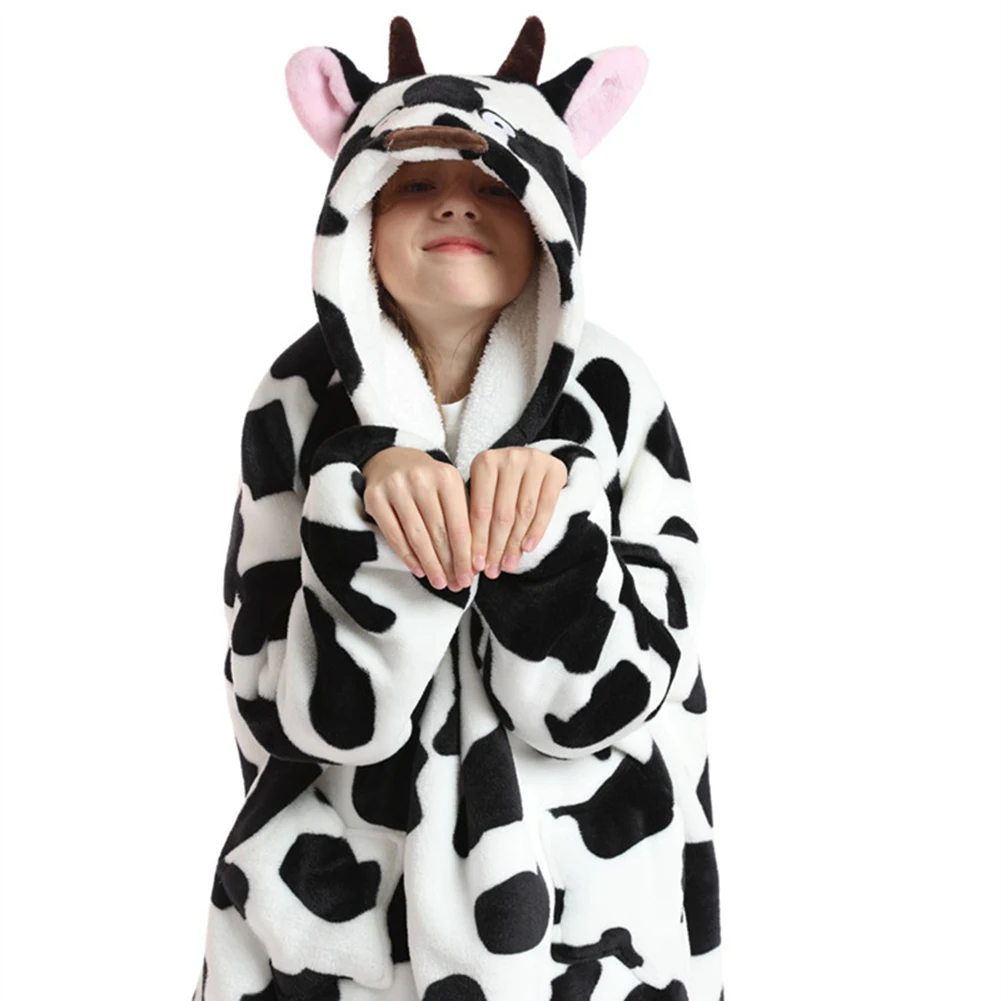 Students Winter Pajamas Warm TV Blanket Big Pocket Fleece Kids Hoodies Oversized Flannel Soft Hooded Robe Blankets Pullover 2022