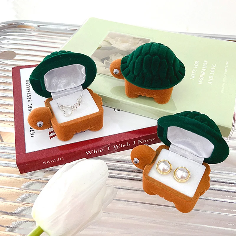 

Cute Turtle Velvet Rings Box Jewelry Display Case Holder Cute Tortoise Ring Earrings Boxes Wedding Jewelry Organizer Accessories