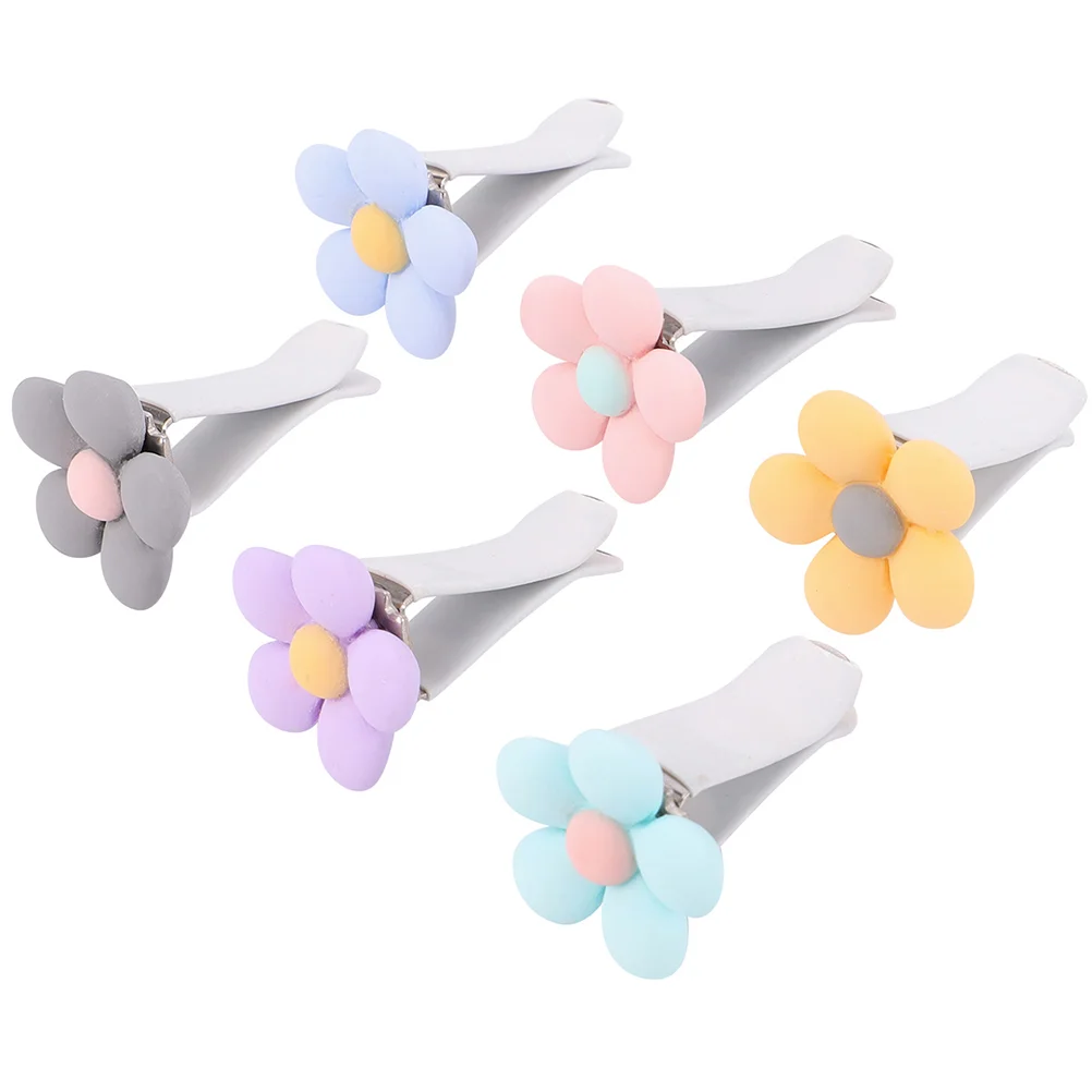 

6 Pcs Daisy Air Freshener Car Vent Clip Car Interior Decoration Car Trim Air Outlet Clip Delicate Floral Car Conditioning Clamps