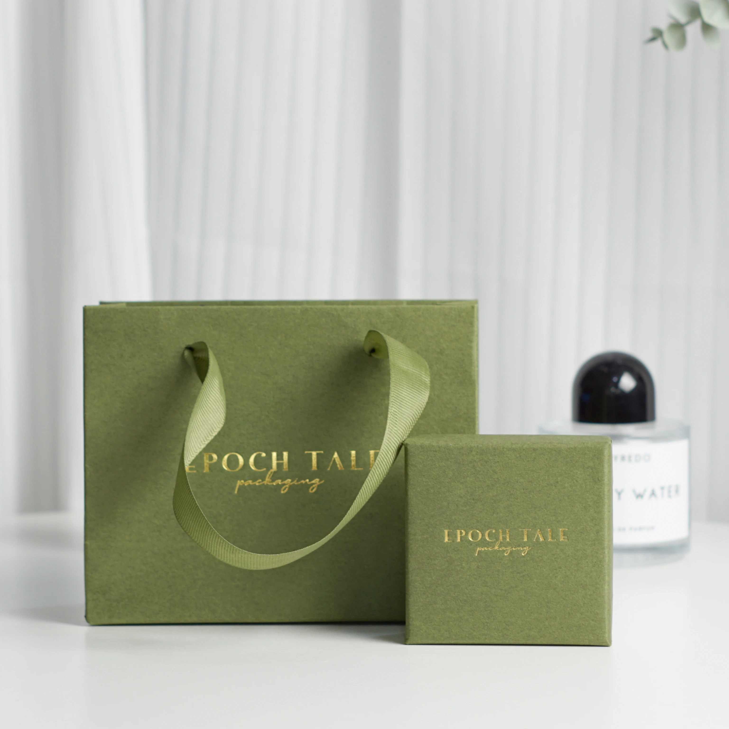 

Personalized Logo Jewelry Box Gift Chic Boxes And Paper Bags Treasure Holder Wedding Gifts Packaging For Small Business