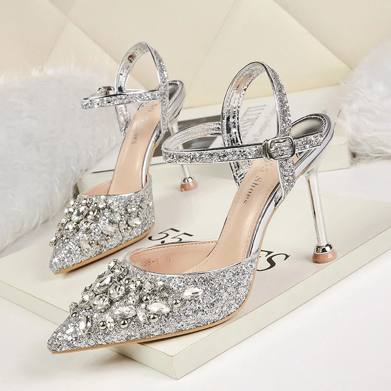 

Bling Sequins Woman Sandals Rhinestones Sandals Pointed Toe Shoes Women Fashion Elegant Lady Sandals Solid Buckle Strap Slippers