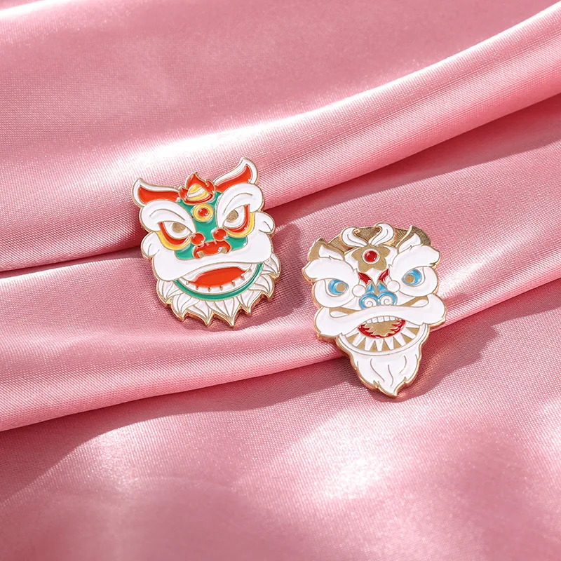 

Chinese Style Characteristic Ethnic Style Lion Dance Lion Head Brooch Festive Brooch Coat Dress Jacket Jeans Cloth Decoration