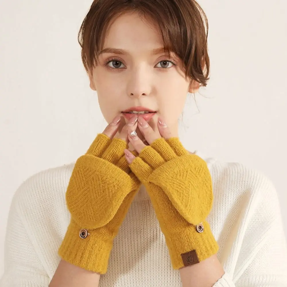 Рисунок 4 - Женские зимние теплые перчатки