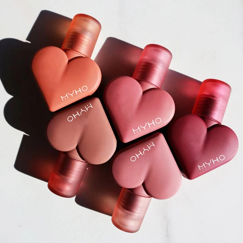 

Waterproof Matte Nude Lip Gloss Brown Nude Pigment Dark Red Long Lasting Lipstick Nonstick Cup Waterproof Lip Gloss 1PCS