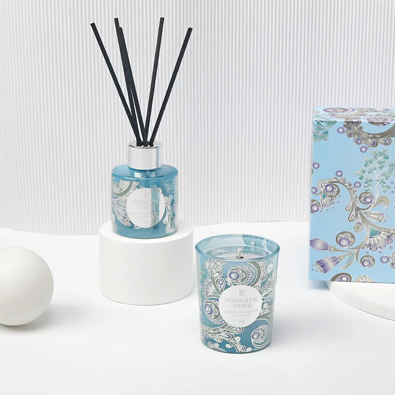 

Set of Fire-free Essential Oil Scented Candles with Lid Gift-giving Season Limited Floral Gift for Bedroom Jar Glass Lightings