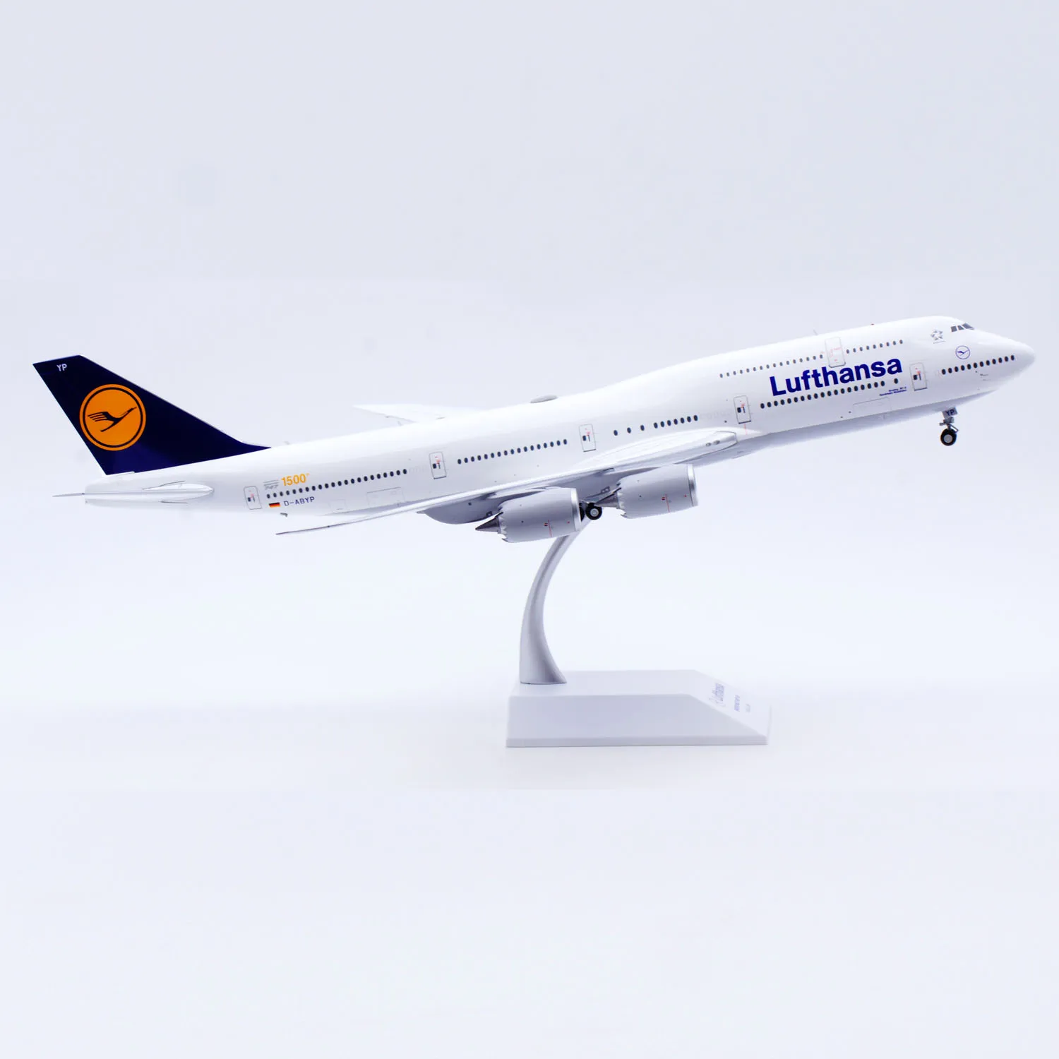 Фото EW2748008 Коллекционный самолет из сплава в подарок JC Wings 1:200 Lufthansa Boeing B747-8 [1500th 747] Литая под давлением модель самолета D-ABYP №3