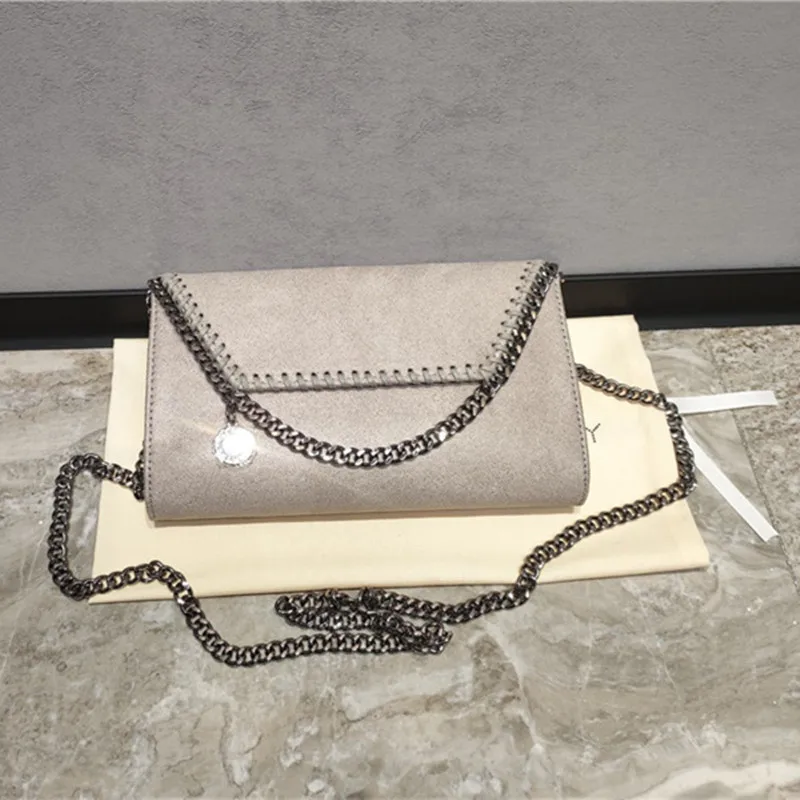 

New Women's Handbag Bag Fashionable Diagonal Straddle Chain Bag Multifunctional Small Hand Grasp Bag Versatile One Shoulder Unde