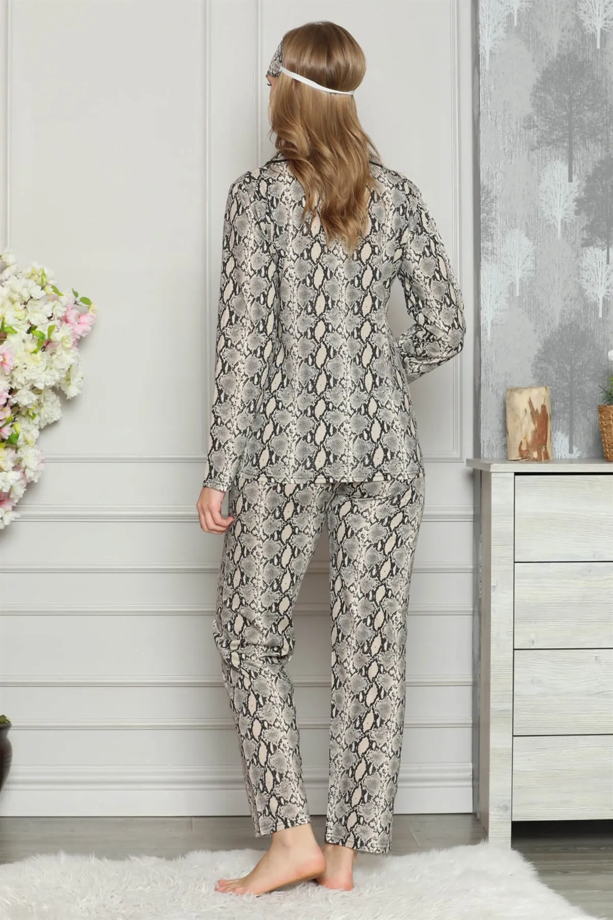 

Fashion Cartoon Women 'S 100 Cotton Front Button Long Sleeve Pajamas Suit 2720