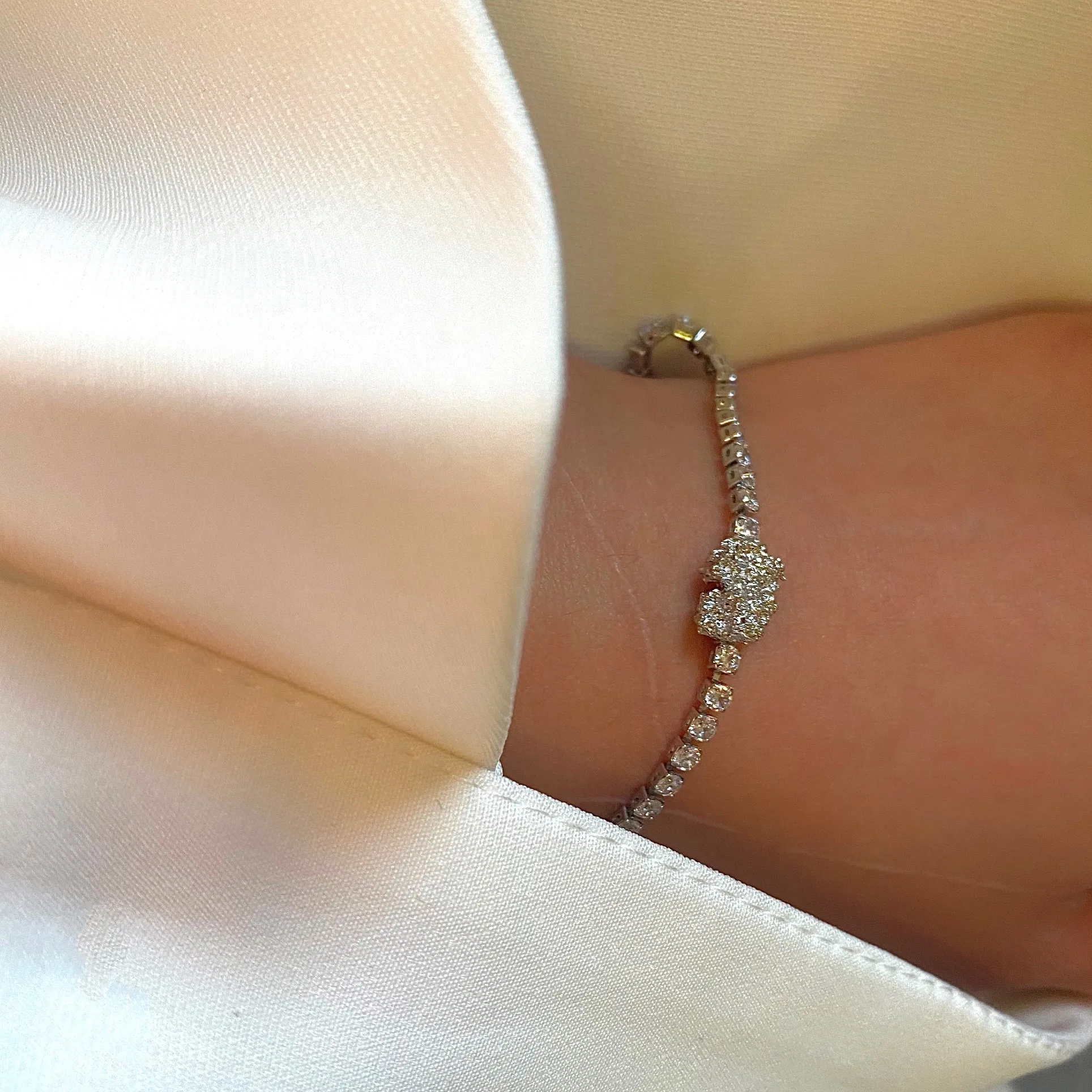 

Dasein ACC новый модный пользовательский 18k посеребренный высокого цвета удержание высокого качества циркония цепи браслет ювелирные изделия