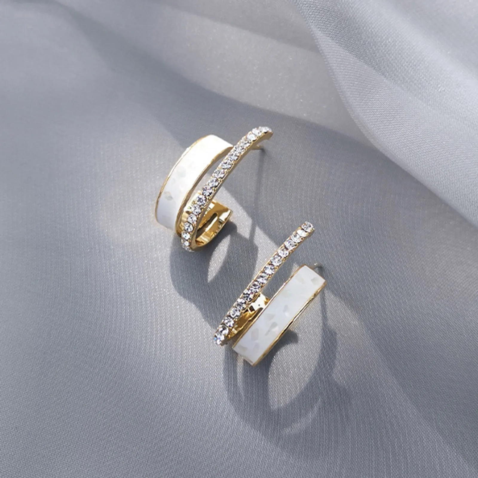 

French Earrings 2022 Temperament Sterling Silver Earrings 2022 High End Summer Light Luxury Cute Stud Earrings for Women