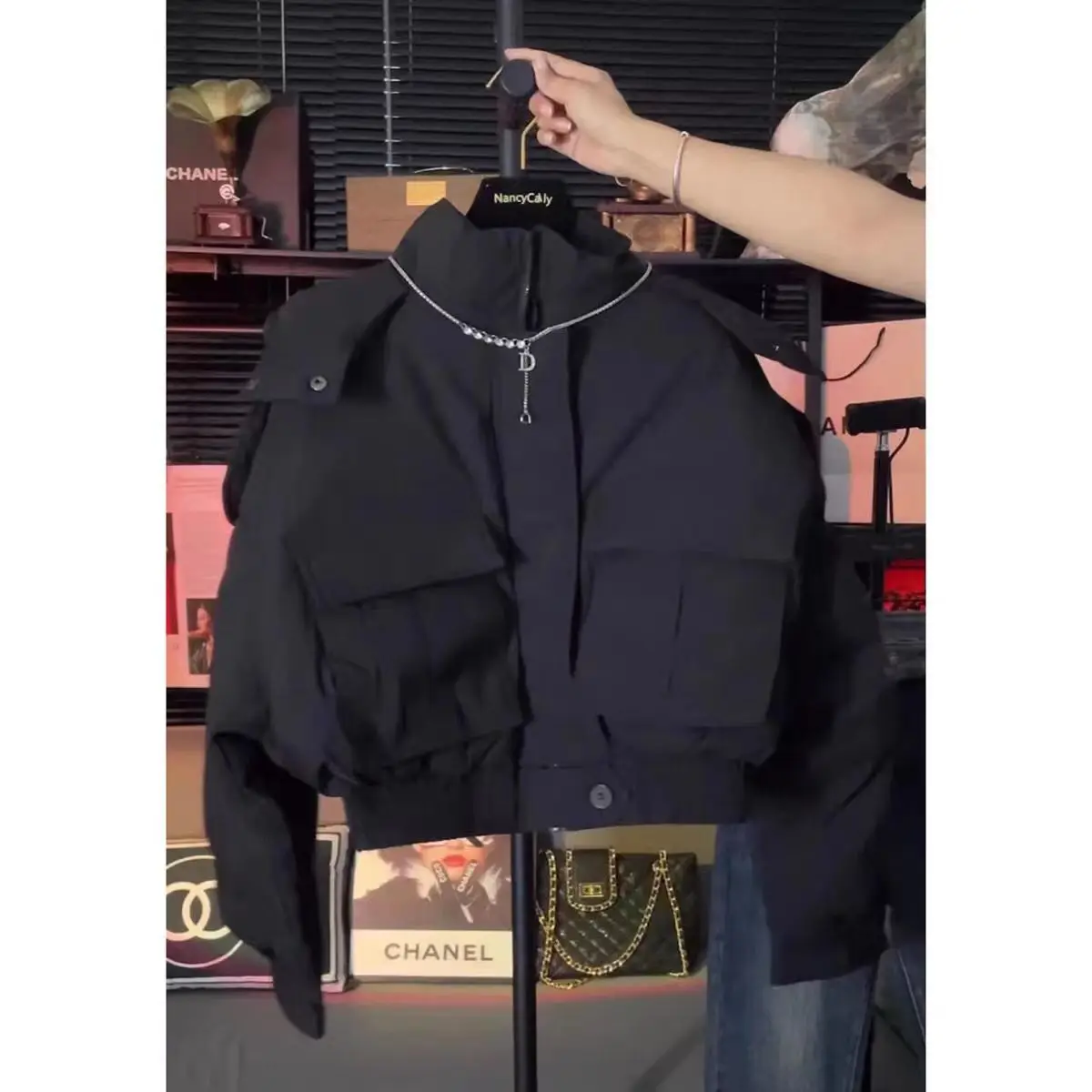 Women's Fashion Design Parker Tooling High Waist Stand Collar Zip Pocket Cotton Jacket Women's Short 2022 New Winter Coat
