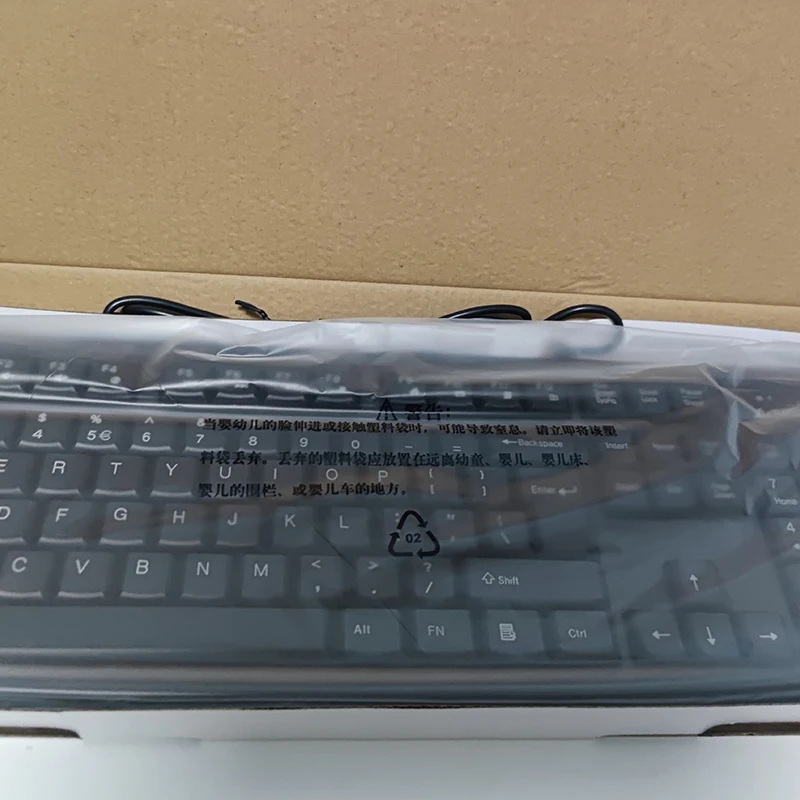 A4Tech KR-92 Проводная клавиатура тонкопленочная USB 104 клавиши эргономичная