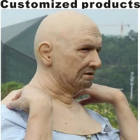 Реалистичные маски, издалека выглядят как настоящие, с пары метров ее не отличить от настоящего лица