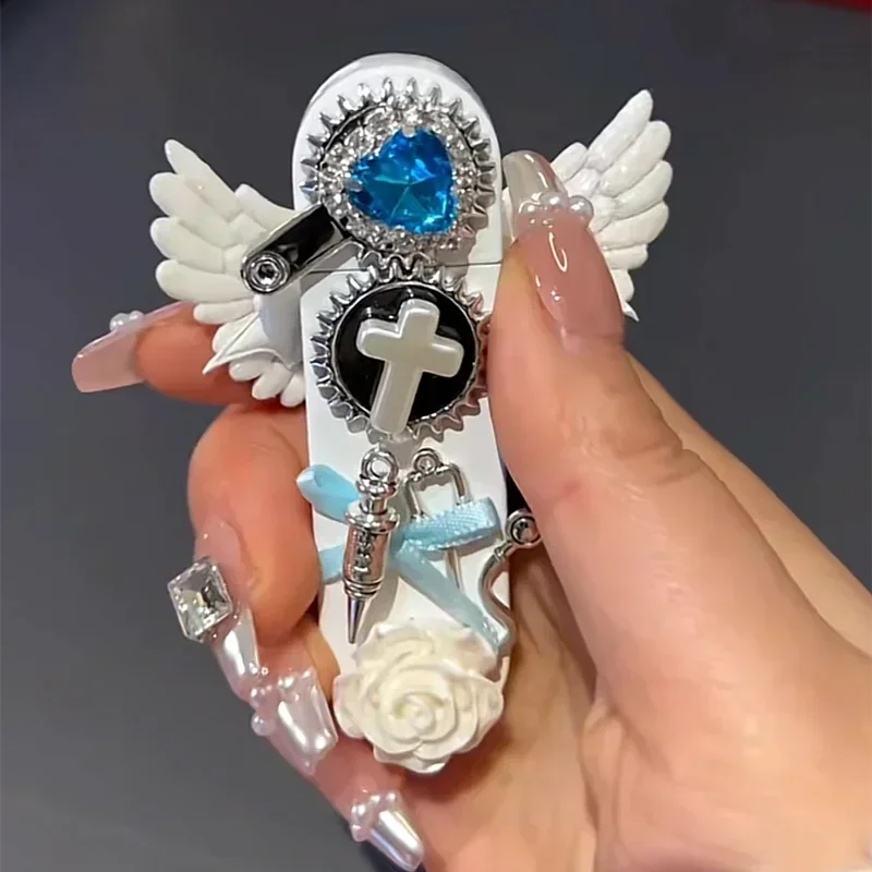 Креативная ветрозащитная зажигалка ангельское крыло розовая Бутановая газовая