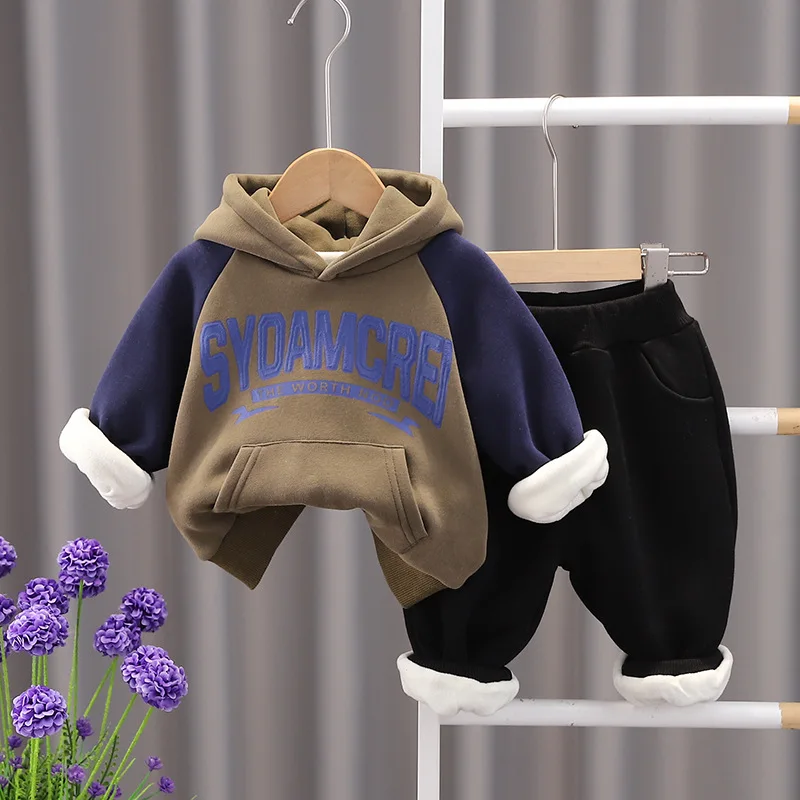 

Boys Clothing Sets Winter Children Thick Velvet Sweatshirts Pants 2pcs Tracksuits For Baby 1 To 5 Years Old Kids Sport Suit 2022