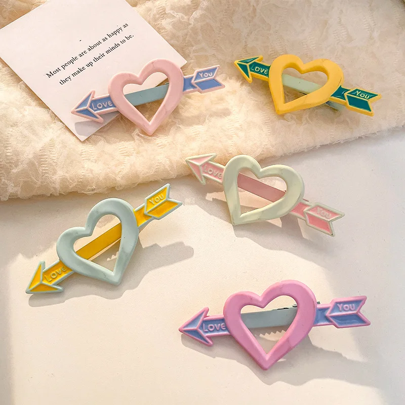 

2Pcs/Pair Creative Love Heart Arrow Side Bangs BB Hair Clips for Young Girls Show Lover Personalized Resin Barrettes Women
