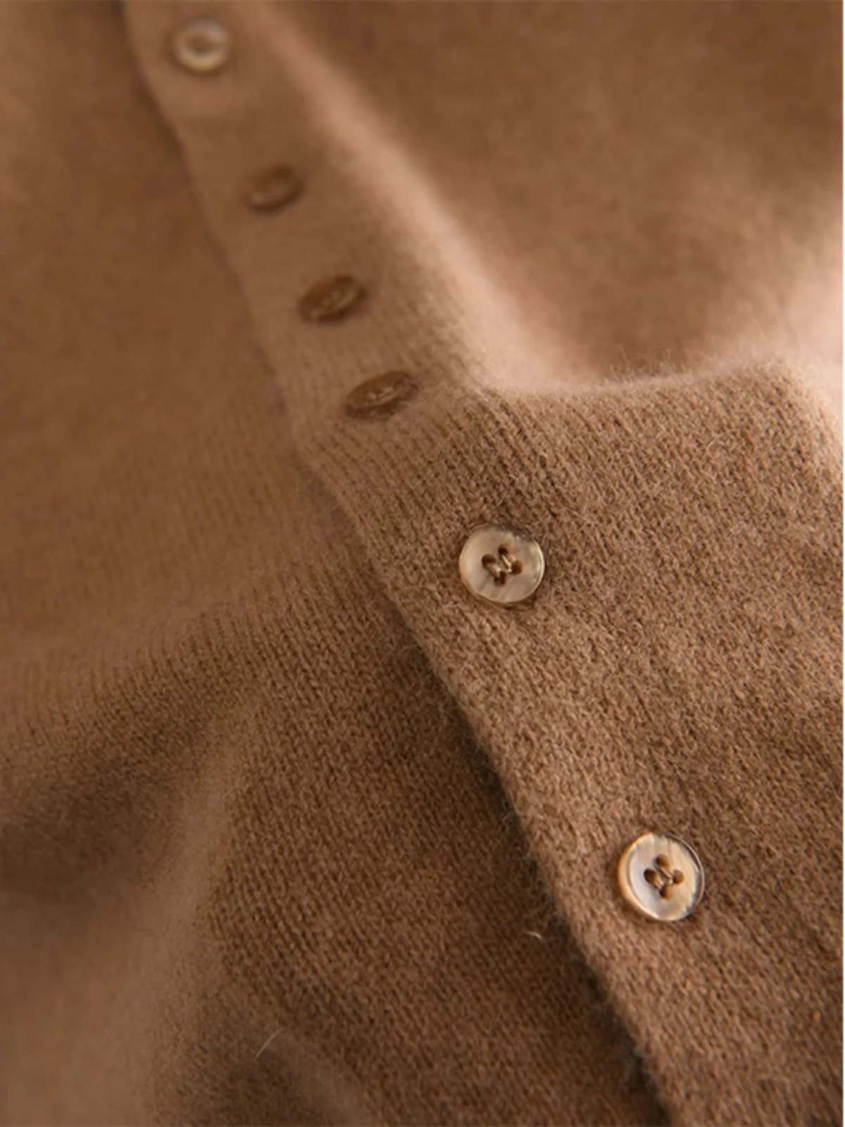 Легкий роскошный бархатный кардиган из ангоры со смешанным воротником-стойкой