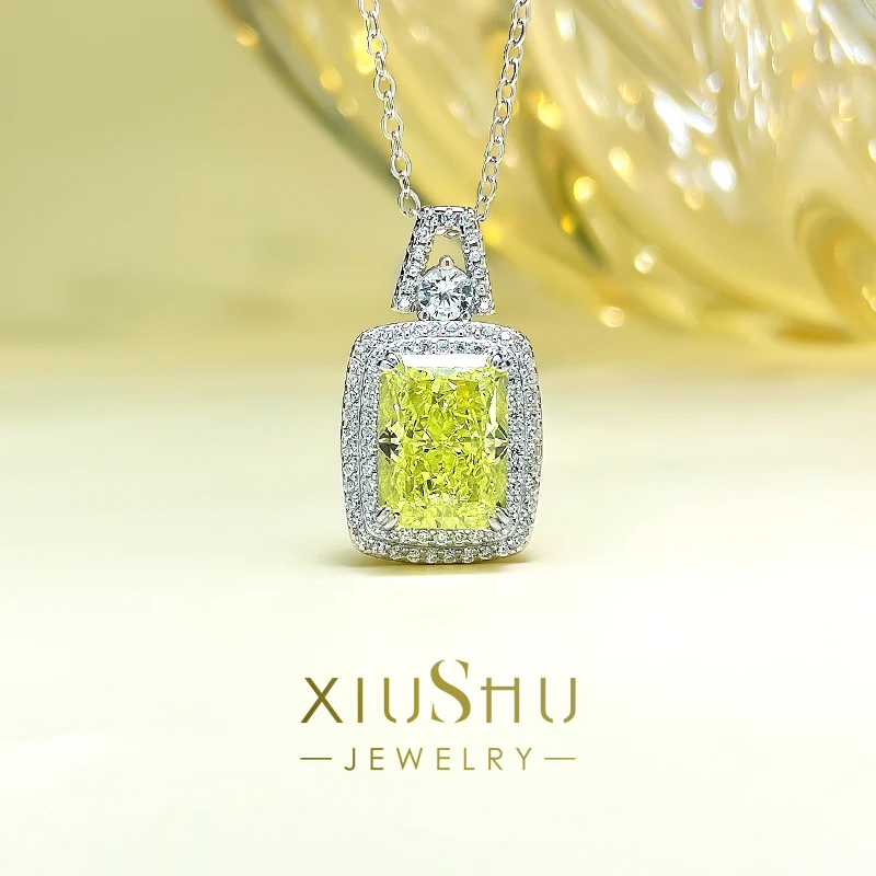 

Fashion And Luxury 925 Sterling Silver Square Olive Green Pendant Inlaid With Imported High Carbon Diamond, Simple Design