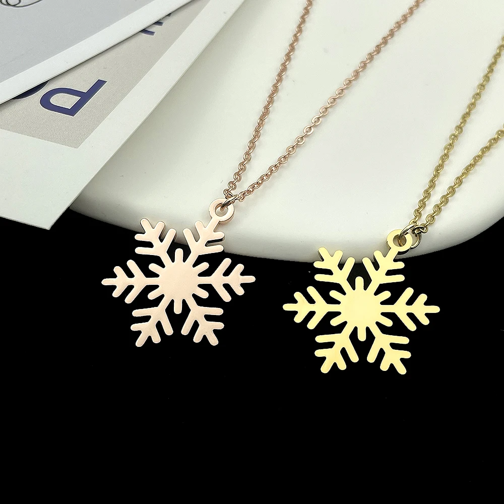 

Stainless Steel Ice Snowflake Charm Necklace Christmas Winter Pendant Necklace For Women Fashion Jewelry Gift