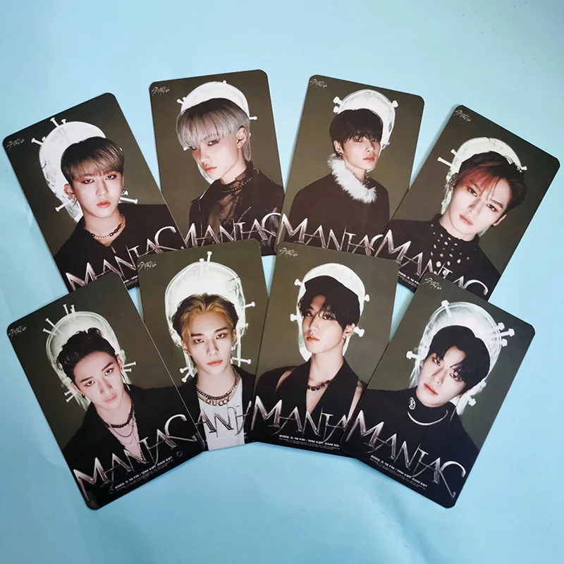 

KPOP Stray Kids Photocards 8Pcs/Set Double-Sided LOMO Cards Album Postcards Bang Chan Felix Han Photocard For Fan Collection