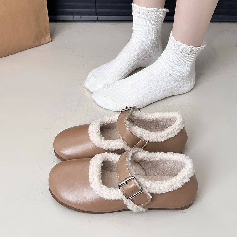 Туфли женские с закрытым носком повседневные лоферы круглый носок искусственная