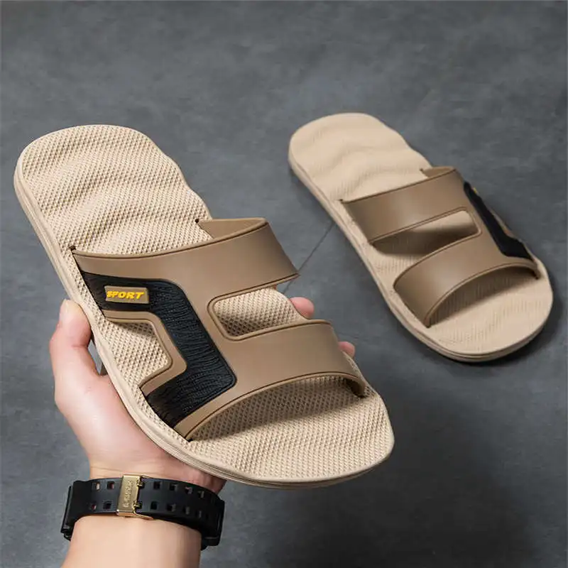 

Shoes Men Winter Aesthetic Heeled Sandal Obuv House Man Slippers Luxury Brand High Quality Orthopedic Flip Flops Taniski Tennis