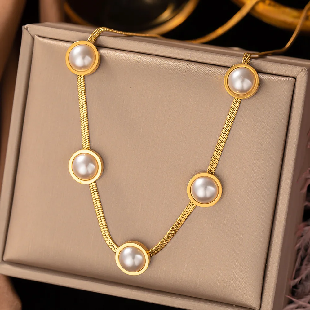 

Stainless Steel Necklace for Women Vintage Simple Oval Turquoise Pendant Blade Snake Bone Chain Charm Choker Pearl Necklace