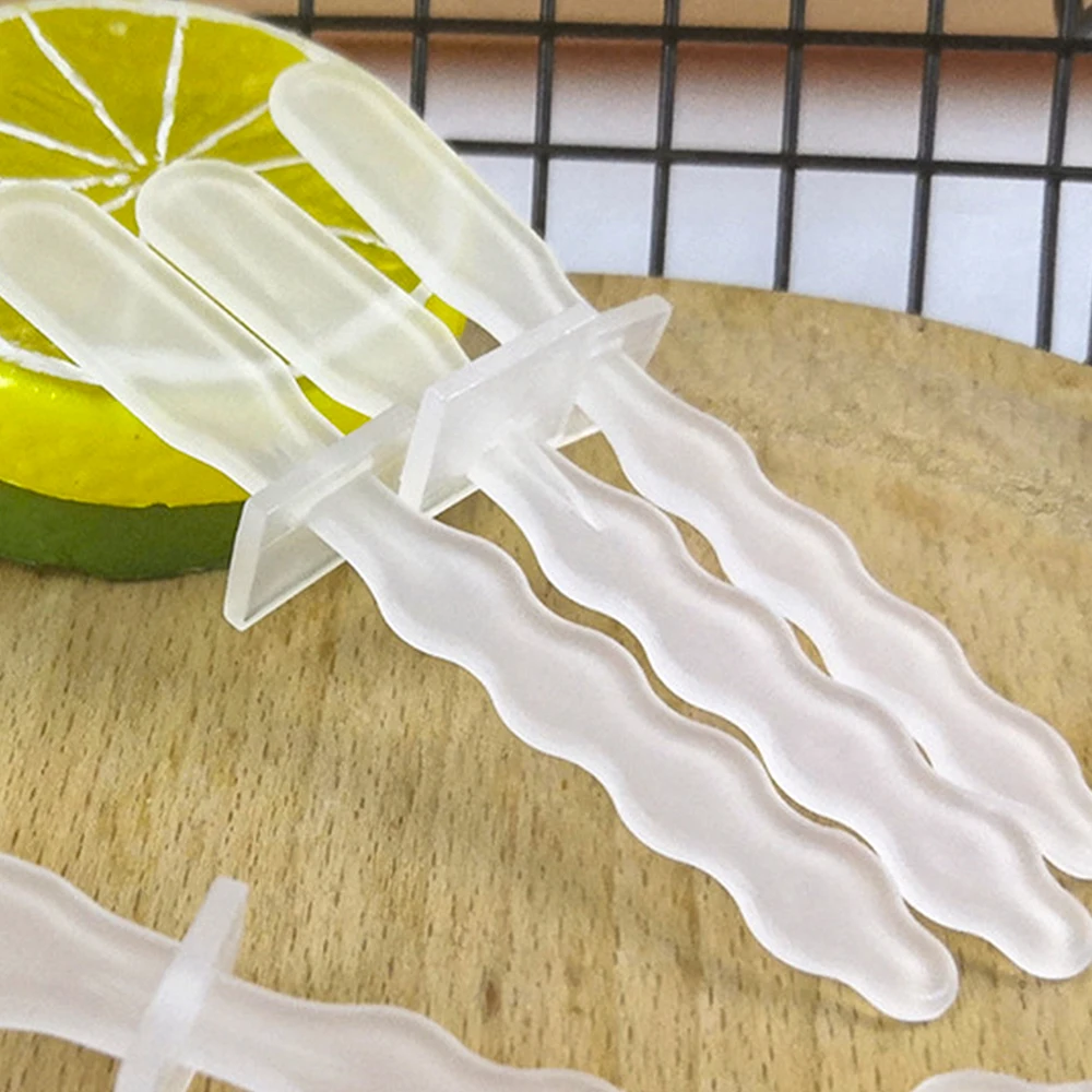 

20 Pieces of Reusable Home Plastic Ice Cream Popsicle Sticks Ice Cream Scoops Hand Crafts Art Ice Cream Lollipop Cake Tools
