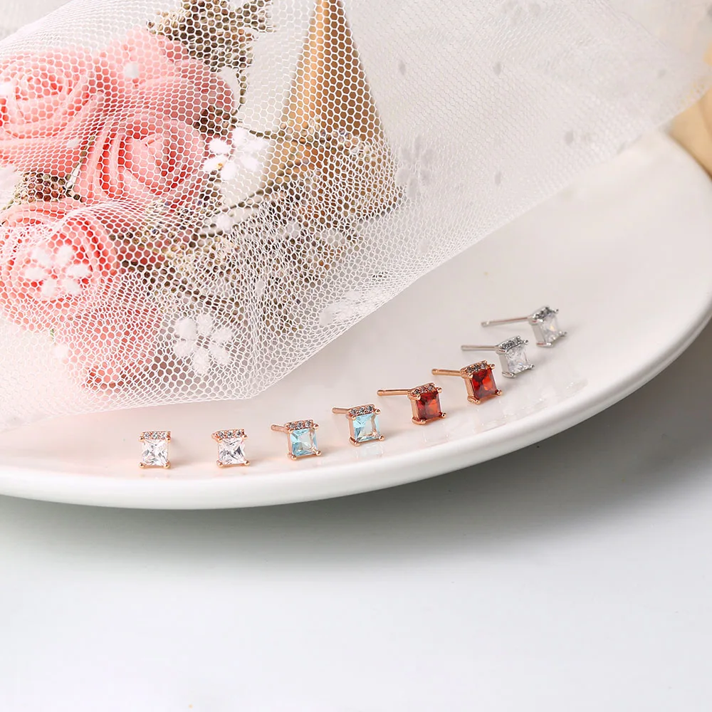 Изящные серьги-гвоздики для женщин маленькие милые квадратные серьги AAA +