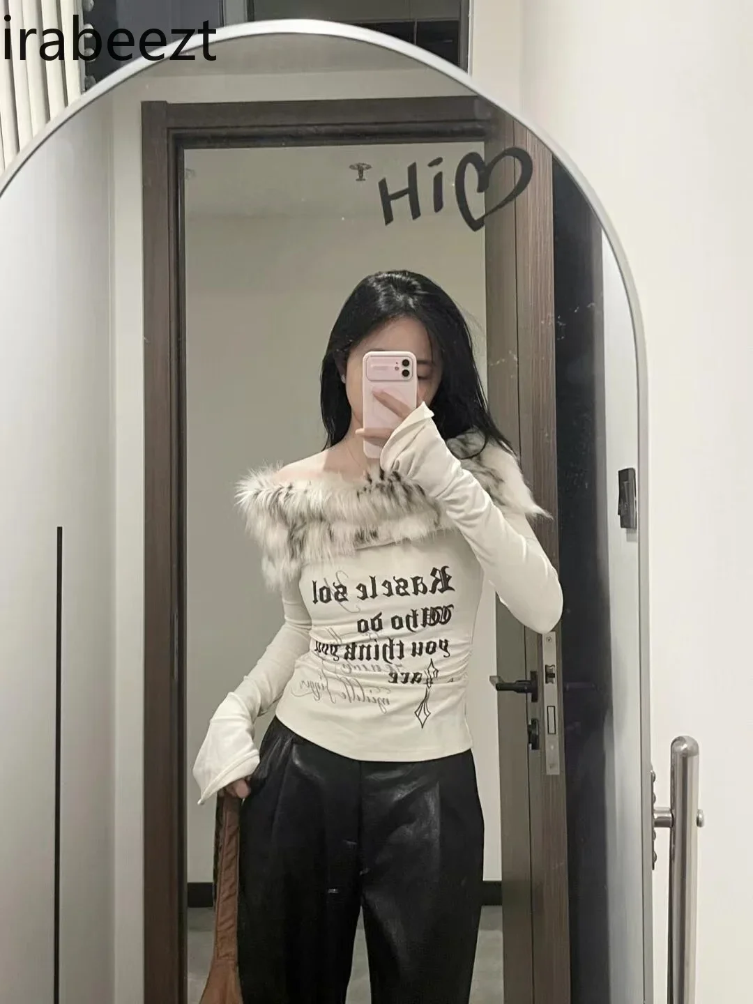 Футболка Spot American Sweet and Cool с меховым воротником на одно плечо и длинными рукавами