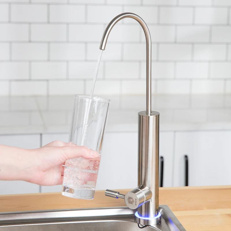 

Promotional Deck Mount Brass Small Order Kitchen Sink Faucets In Stock